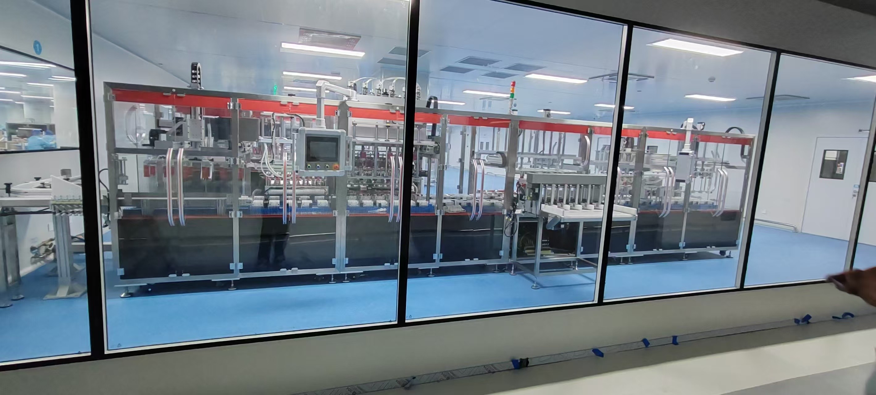 和力泰循環式水乳灌裝生產線